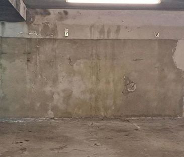 Ruim en lichtrijk appartement met 2 slaapkamers en autostaanplaats - Photo 6