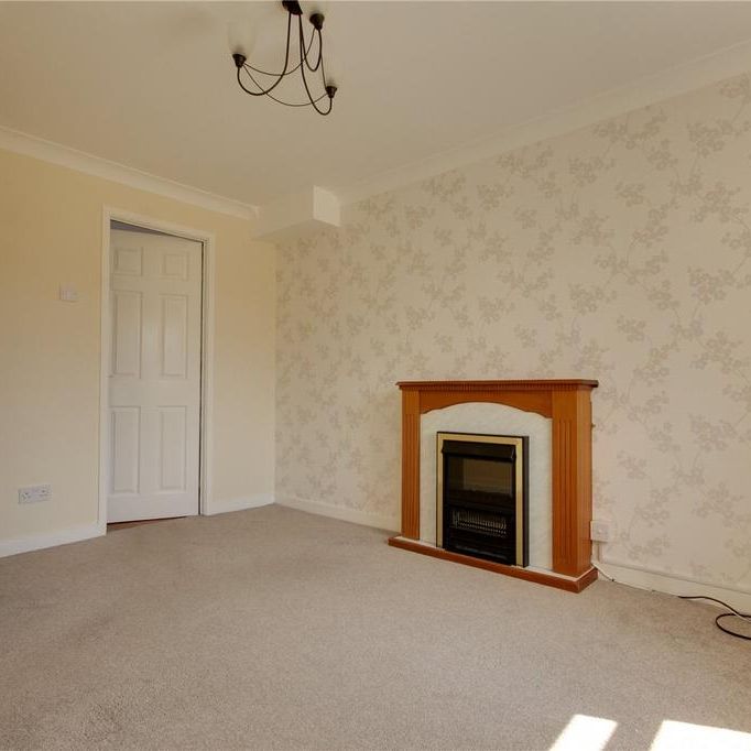 2 bedroom terraced house to rent - Photo 1