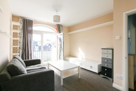 1 bedroom flat to rent - Photo 3
