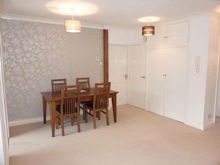 2 Bedroom Apartment Available Arranging tenancy - Photo 2