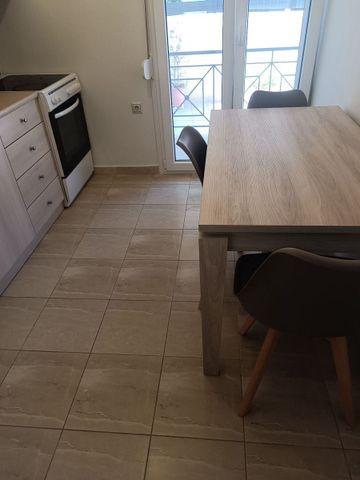 Studio/Γκαρσονιέρα για ενοικίαση Κέντρο (Καρδίτσα) - Φωτογραφία 3