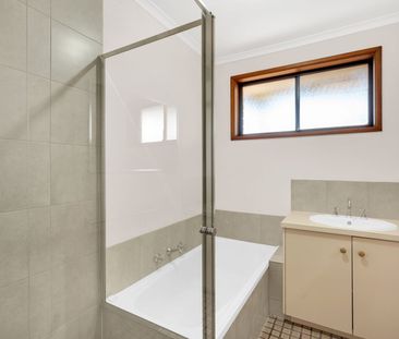 Spacious Well-Maintained Two Bedroom Unit - Photo 4