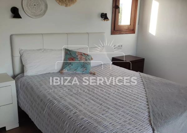 Long term rental villa in Sa Caleta