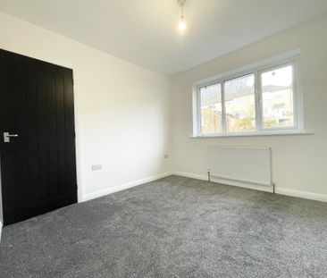 Scott Lane West, Keighley, Riddlesden - Photo 6