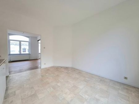 Appartement te huur - Foto 2
