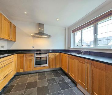2 bedroom apartment to rent - Photo 2