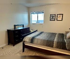 Fully Furnished 2 Bed 2 Bath Move-In Ready Utilities Incl. Fort Sask - Photo 2