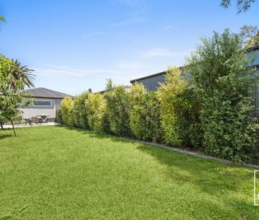 Fresh, Modern And In Fairy Meadow - Photo 6