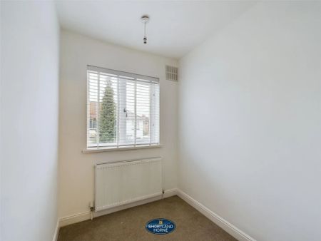 Nunts Park Avenue, Holbrooks, Coventry - Photo 4