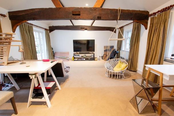 5 bedroom house to rent - Photo 1