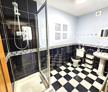 4 bedroom detached house to rent - Photo 1