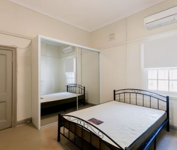 461 Harris, Sydney - Photo 2