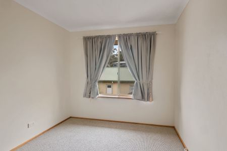 Immaculate two bedroom villa - Photo 3