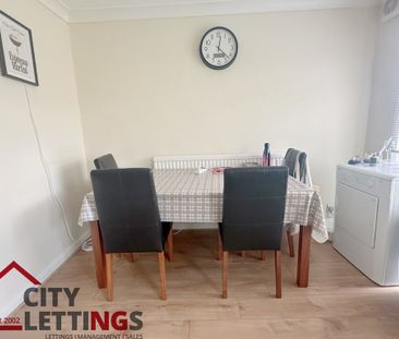 2 Bedroom Mid Terraced House - Photo 1