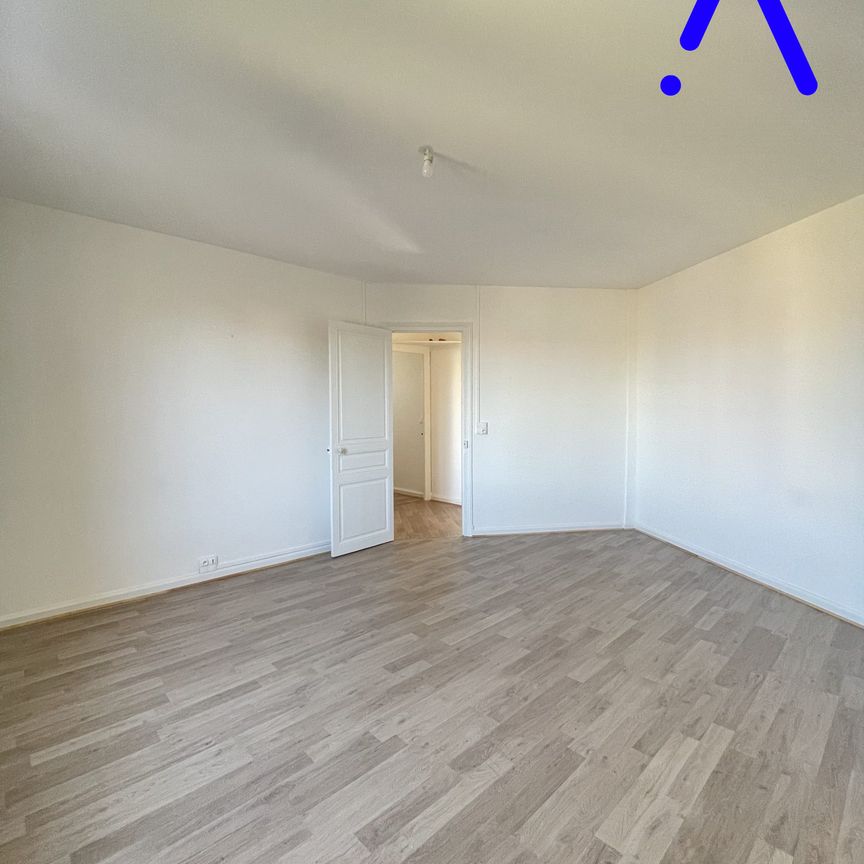 Location Appartement 2 pièces 62m² LUNEVILLE 54300 - Photo 1