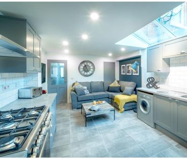 1 bedroom in a house share to rent - Photo 1