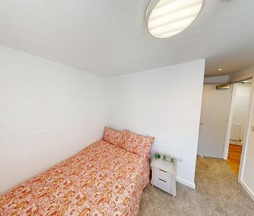 3 bedroom apartment to rent - Photo 2