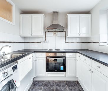 Available unfurnished from 27/11/2025 - Photo 5