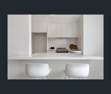 1/2 Shirley Grove, St Kilda East, Vic 3183 - Photo 2