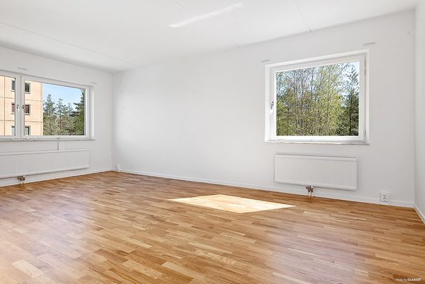 Norra Kronans Gata 421, Brandbergen - Foto 1