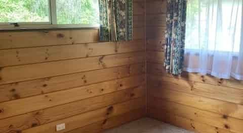 Spacious four bedroom lock wood home - Photo 1