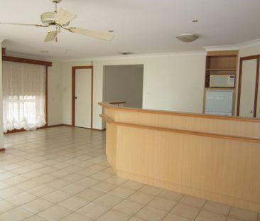 15 Dane Avenue, Bell Post Hill - Photo 6