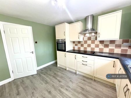 2 bedroom flat to rent - Photo 5