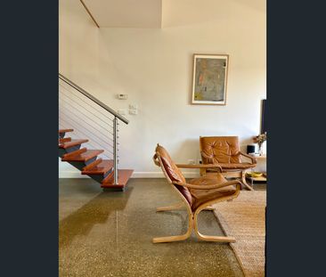 New York Style Fully Furnished Townhouse - Photo 4