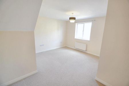 4 bedroom townhouse to rent - Photo 5