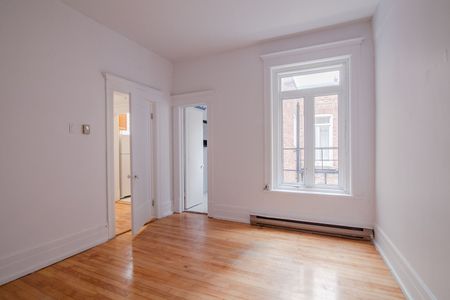 2045 Lambert-Closse - Photo 4