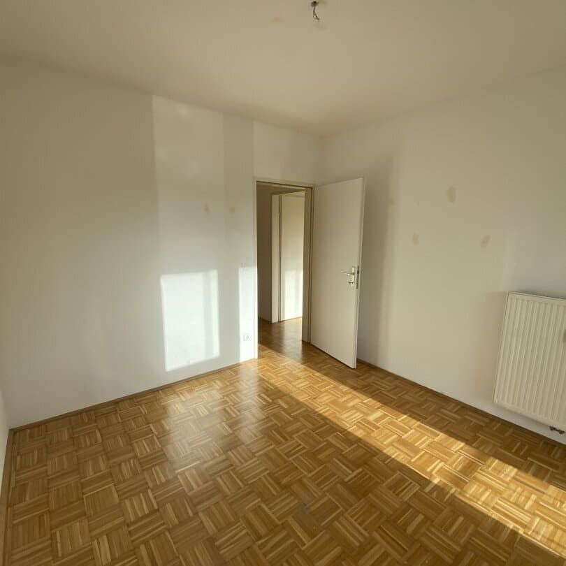 Schöne Erdgeschosswohnung mit Terrasse und Loggia. - Photo 1