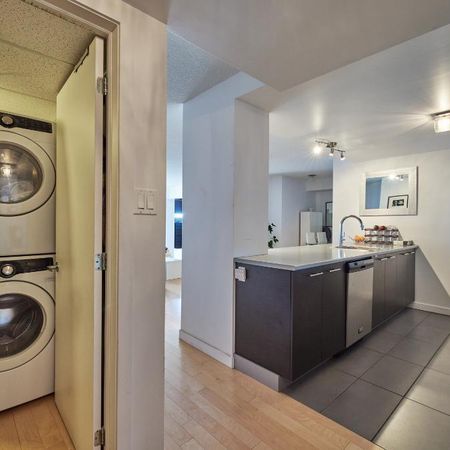 **Condo 4 1/2 à partir du 13 décembre 2025, Loyer : 1 990$/mois** - Photo 3