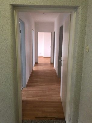 Freundliche 3 Zimmer Wohnung mit Balkon - Photo 1