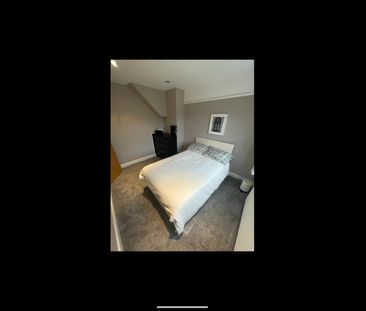 Room in a Shared House, Littleton Road, M7 - Photo 2
