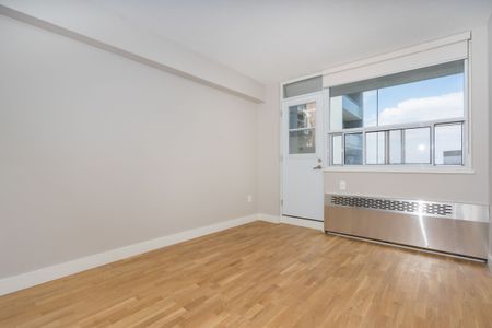 230 Oak Street - Photo 2