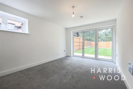 3 bedroom detached house to rent - Photo 2