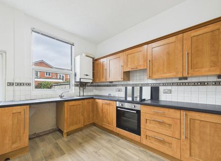 3 bedroom terraced house to rent - Photo 2