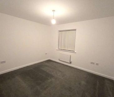 Wenlock Way, Manchester, M12 - Photo 2