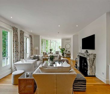 Exceptional country estate with fine equestrian facilities, outdoor... - Photo 4