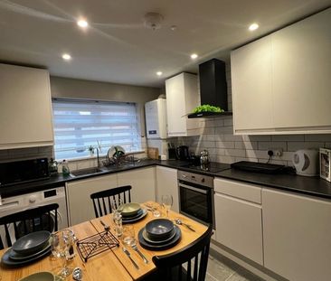 Room in a Shared House, Gilroy Road, L6 - Photo 5