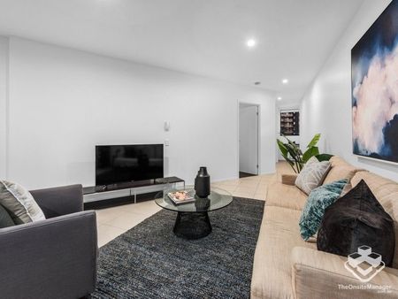 Stunning 3-Bedroom 2B2C Apartment in The Foundry â Woolloongabba - Photo 4