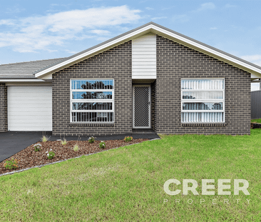 4 Bedroom family home- Duplex - Photo 2