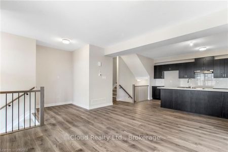 For Lease - 318 Catsfoot Walk, Barrhaven, Ontario - Photo 2