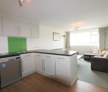 6 bedroom flat to rent - Photo 2