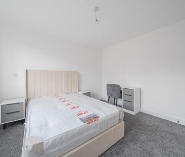 1 bedroom in a house share to rent - Photo 6