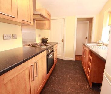 2 bedroom flat to rent - Photo 6