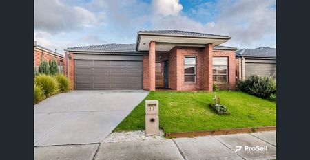 Beautifully Designed Family Home - Photo 5