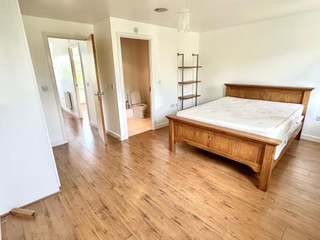 4 bedroom terraced house to rent - Photo 4