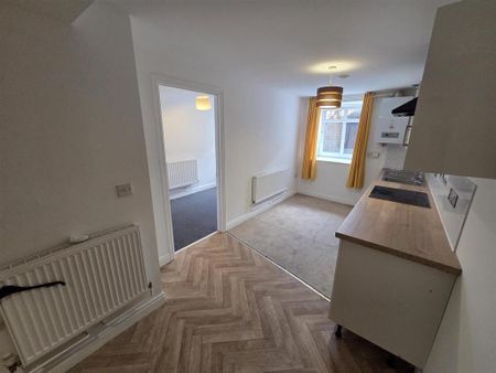 1 bedroom flat to rent - Photo 4