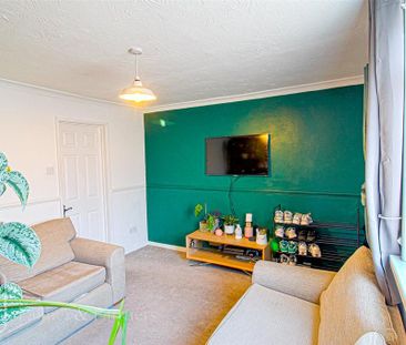 2 bedroom terraced house to rent - Photo 2